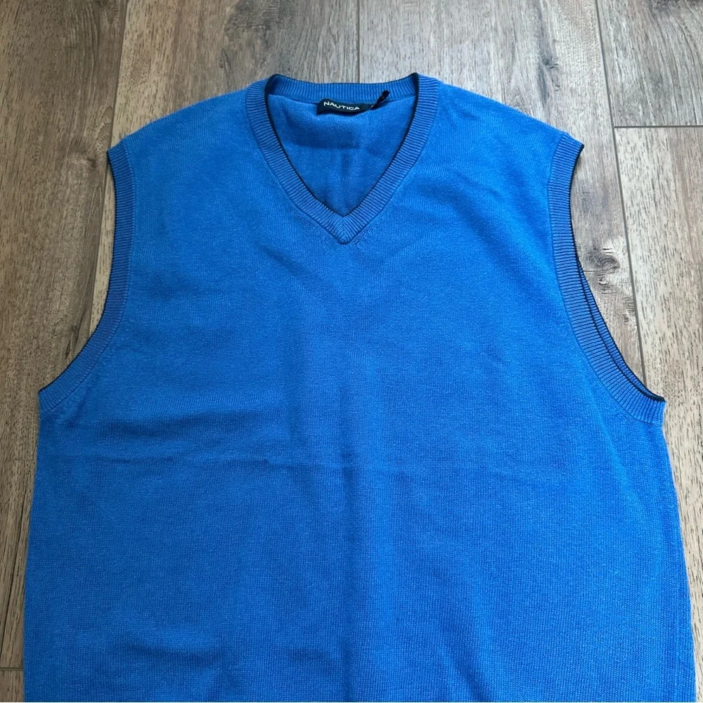 Nautica Men’s Sleeveless Sweater Vest, V-Neck, Blue, Cashmere‎ Blend, Medium
